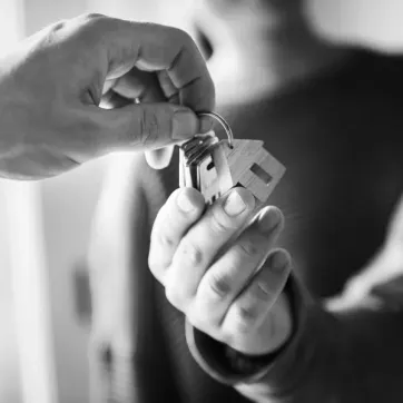 كيف تبيع عقارك في تركيا وأنت خارج البلاد؟