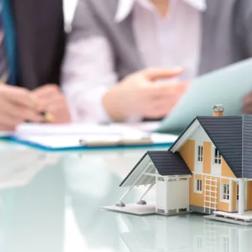 How to Protect Yourself from Real Estate Fraud in Oman?