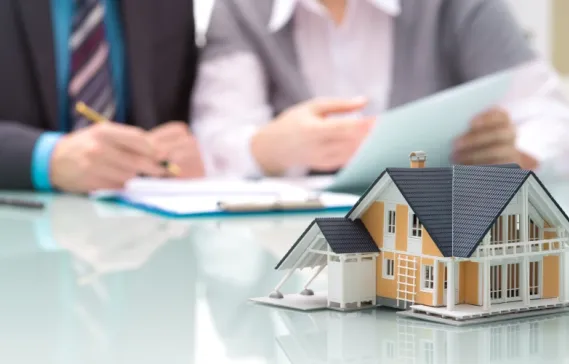 How to Protect Yourself from Real Estate Fraud in Oman?
