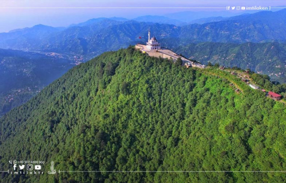Explore the Al Qibla Mountain Mosque in Rize, Turkey: History and Interesting Facts