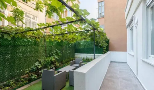 Appartements à vendre avec terrasse et jardin privé à Istanbul