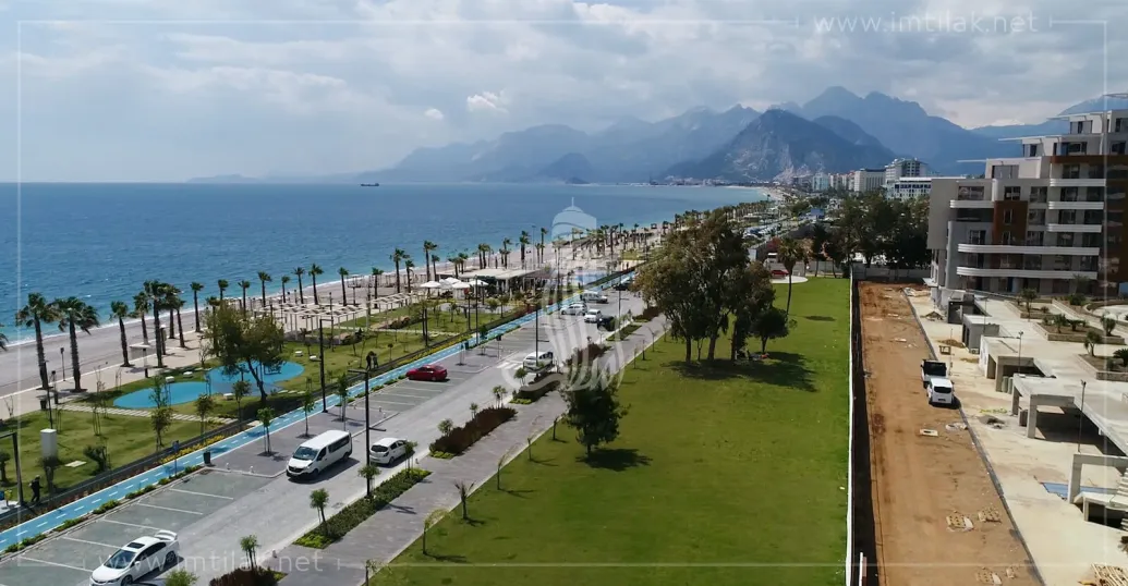 Luxurious Flats for Sale in Antalya Overlooking the Sea