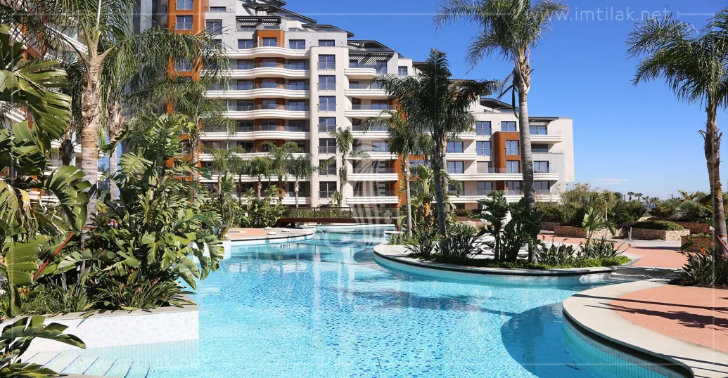 Luxurious Flats for Sale in Antalya Overlooking the Sea