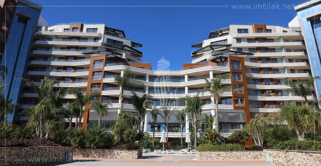 Luxurious Flats for Sale in Antalya Overlooking the Sea