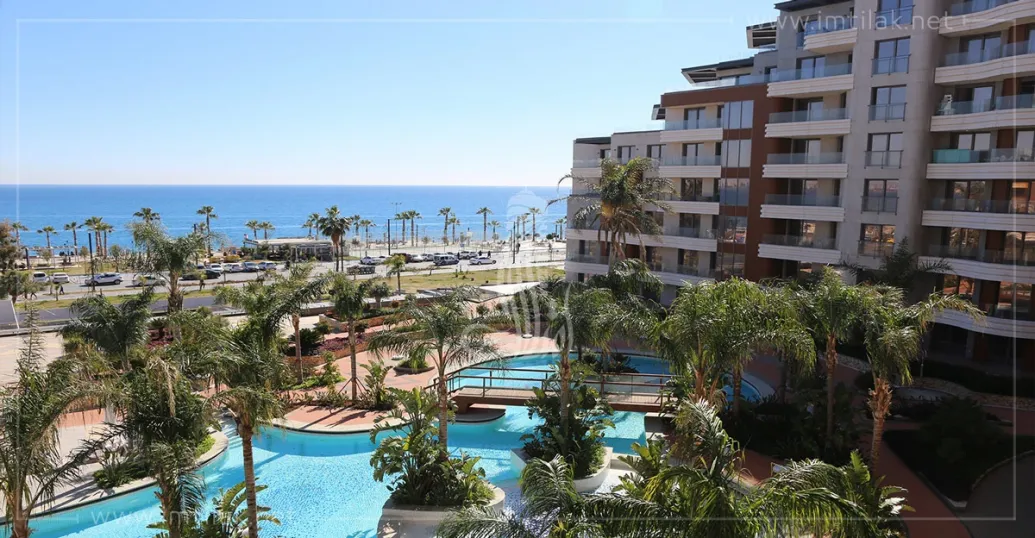 Luxurious Flats for Sale in Antalya Overlooking the Sea