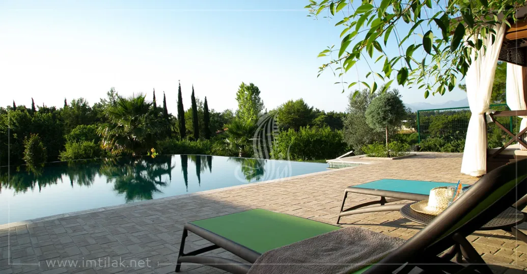 Villa et ferme Kursunlu IMT - 779