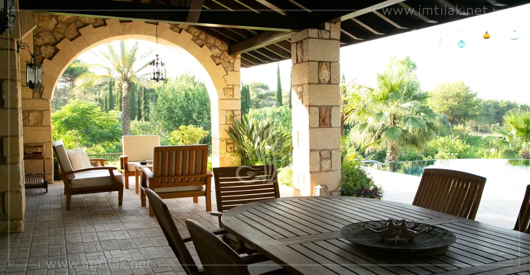 Villa et ferme Kursunlu IMT - 779