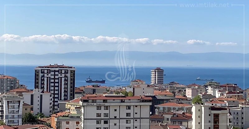 Jumelles de Kartal IMT – 437