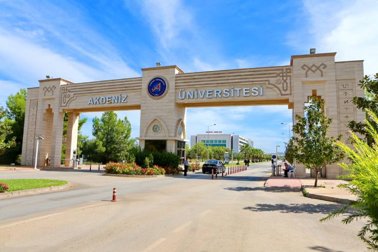 Université Akdeniz à Antalya