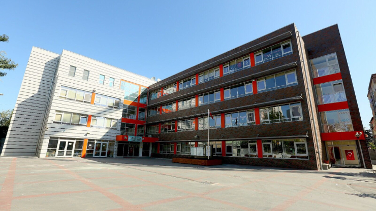 Schools and universities in Yenibosna