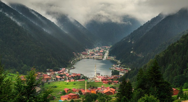 Uzungol lake