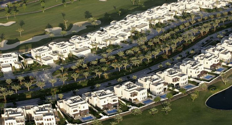 هل أسعار الفلل في دبي مشجعة للتملك والاستثمار؟
