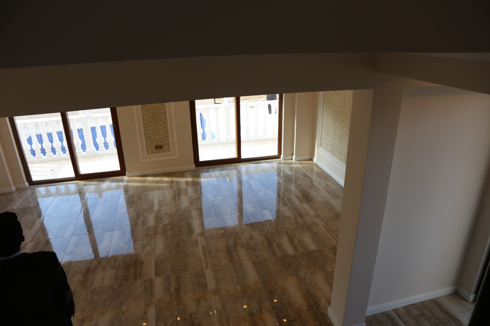 For Resale available Villa 3 + 1 Antalya Seri̇k