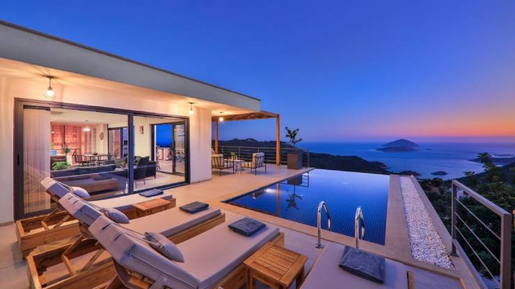 Villas à vendre à Antalya en bord de mer