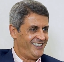 الأستاذ أحمد الشركسي